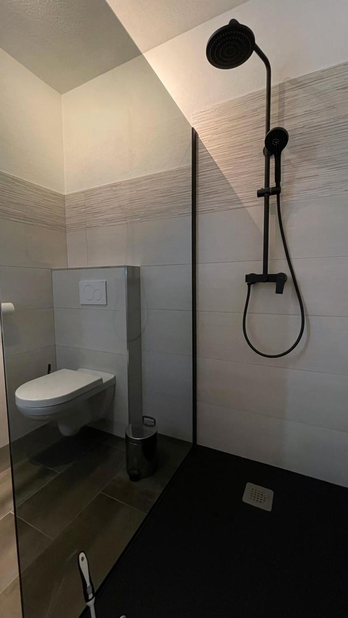 Roses Apartment Prijeten Apartma Za Dve Osebi Mengeš Esterno foto