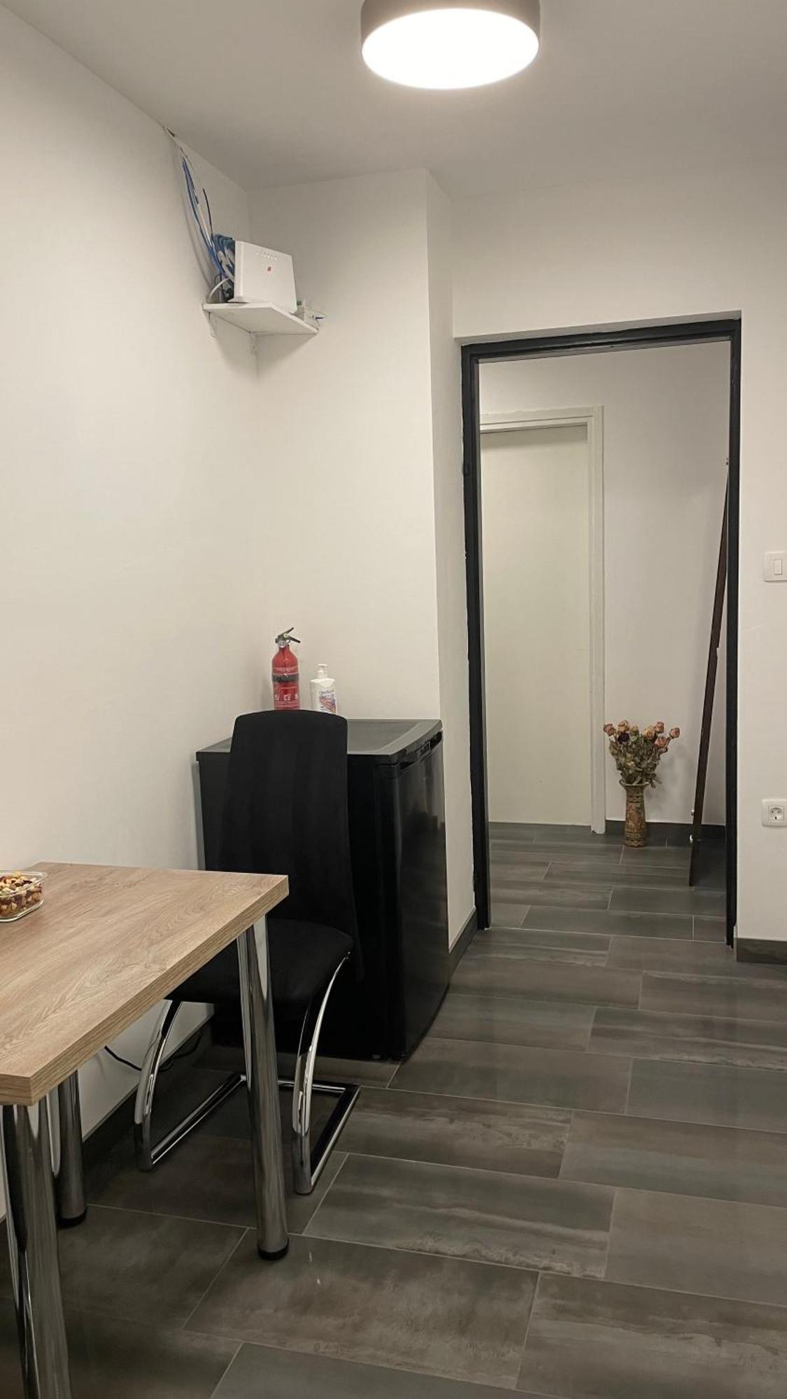 Roses Apartment Prijeten Apartma Za Dve Osebi Mengeš Esterno foto